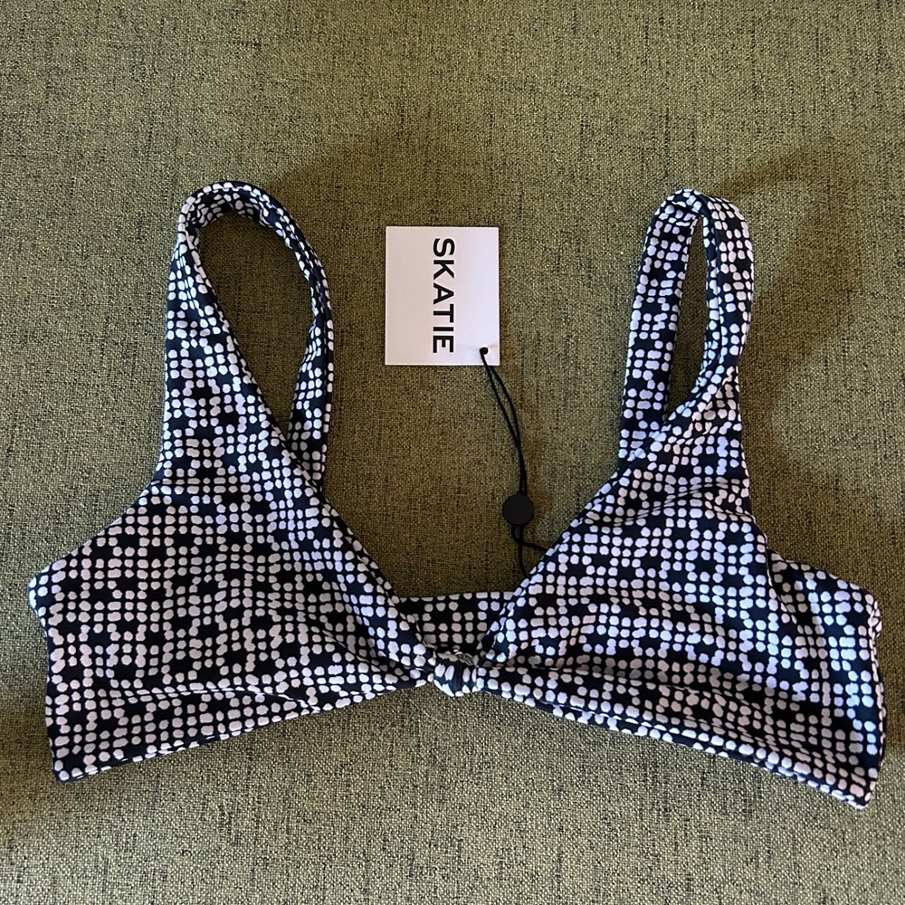 SKATIE NWT Penny Top Size Small - Beverly Hills